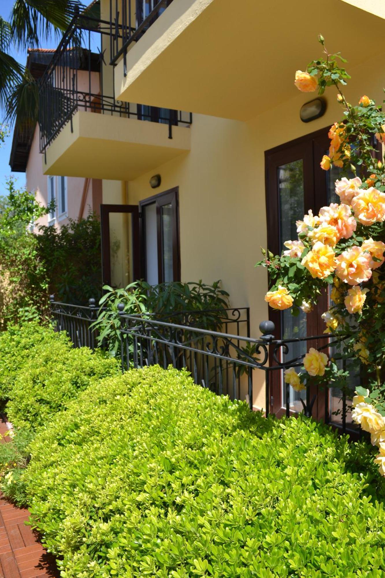 Villa Danlin Hotel ギョジェク エクステリア 写真