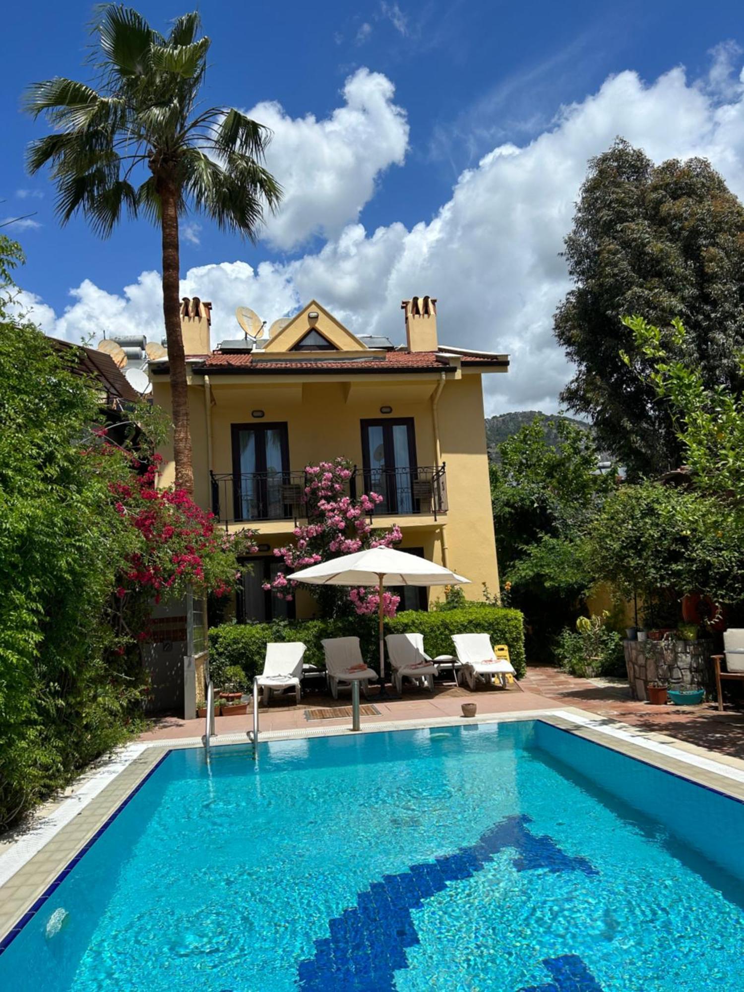 Villa Danlin Hotel ギョジェク エクステリア 写真