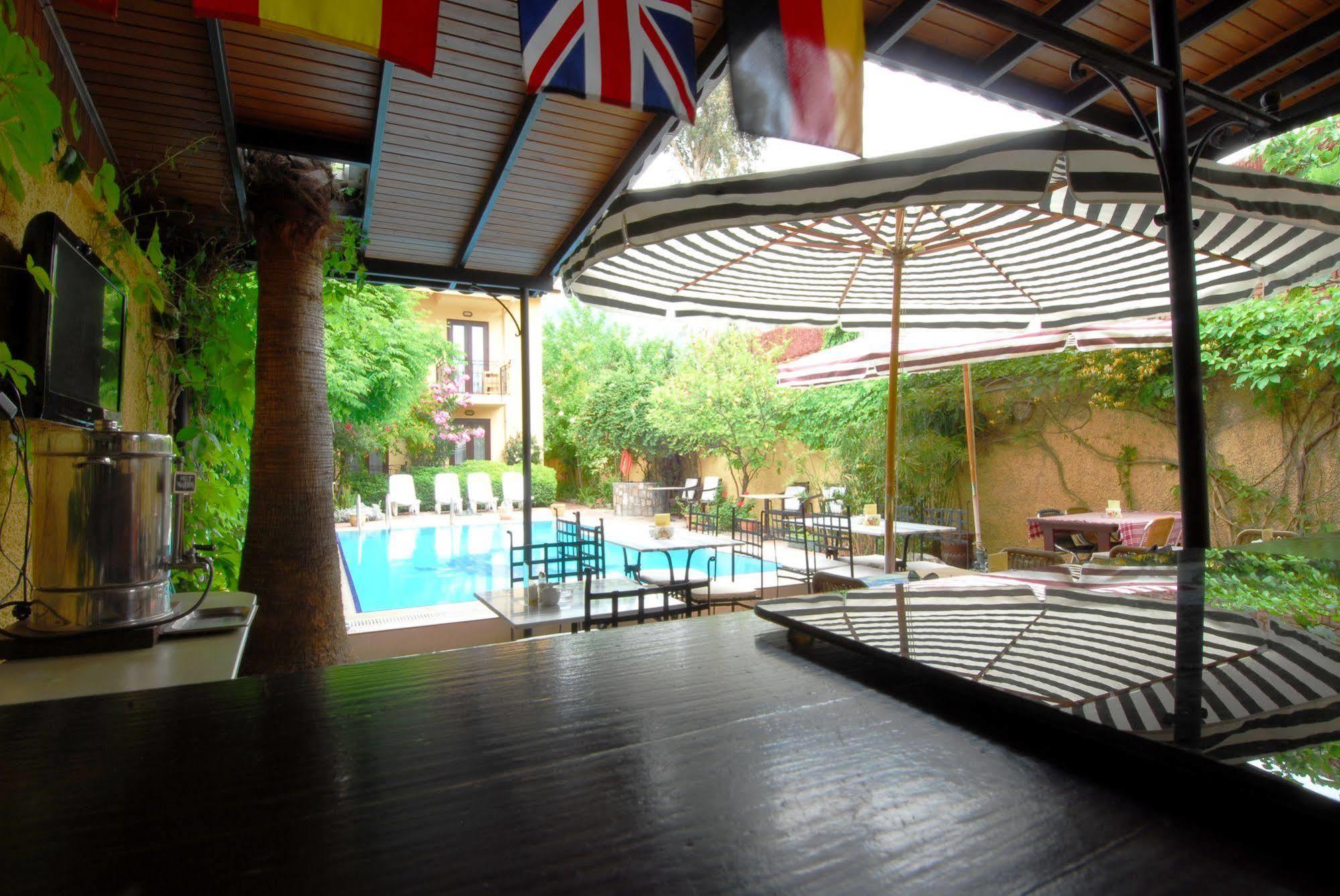 Villa Danlin Hotel ギョジェク エクステリア 写真